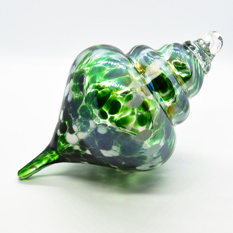 2 Sisters Limited Edition Finial Collection 4 Hand Blown Green Ornament