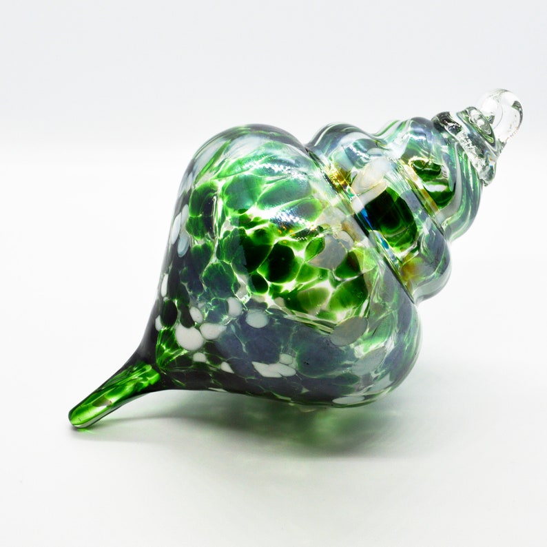 2 Sisters Limited Edition Finial Collection 4 Hand Blown Green Ornament