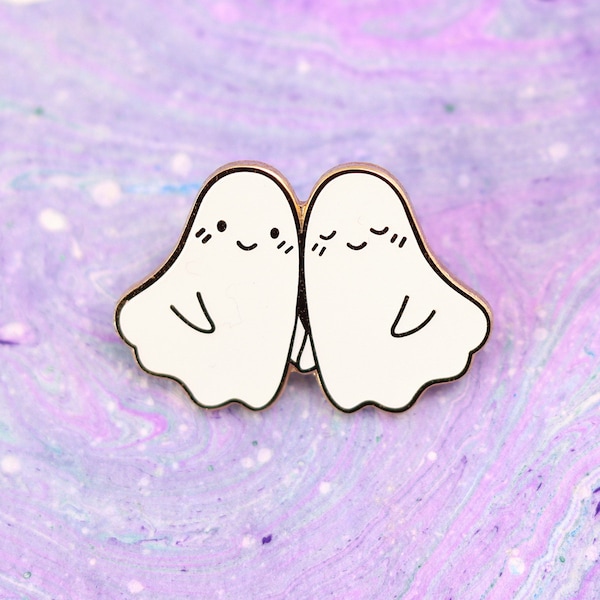 Pin de esmalte de fantasmas que brillan en la oscuridad