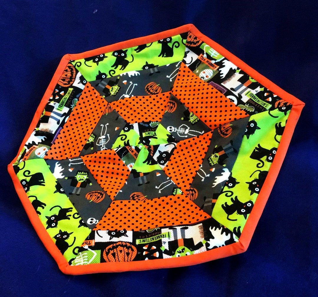 Cute Halloween Table Topper - Etsy