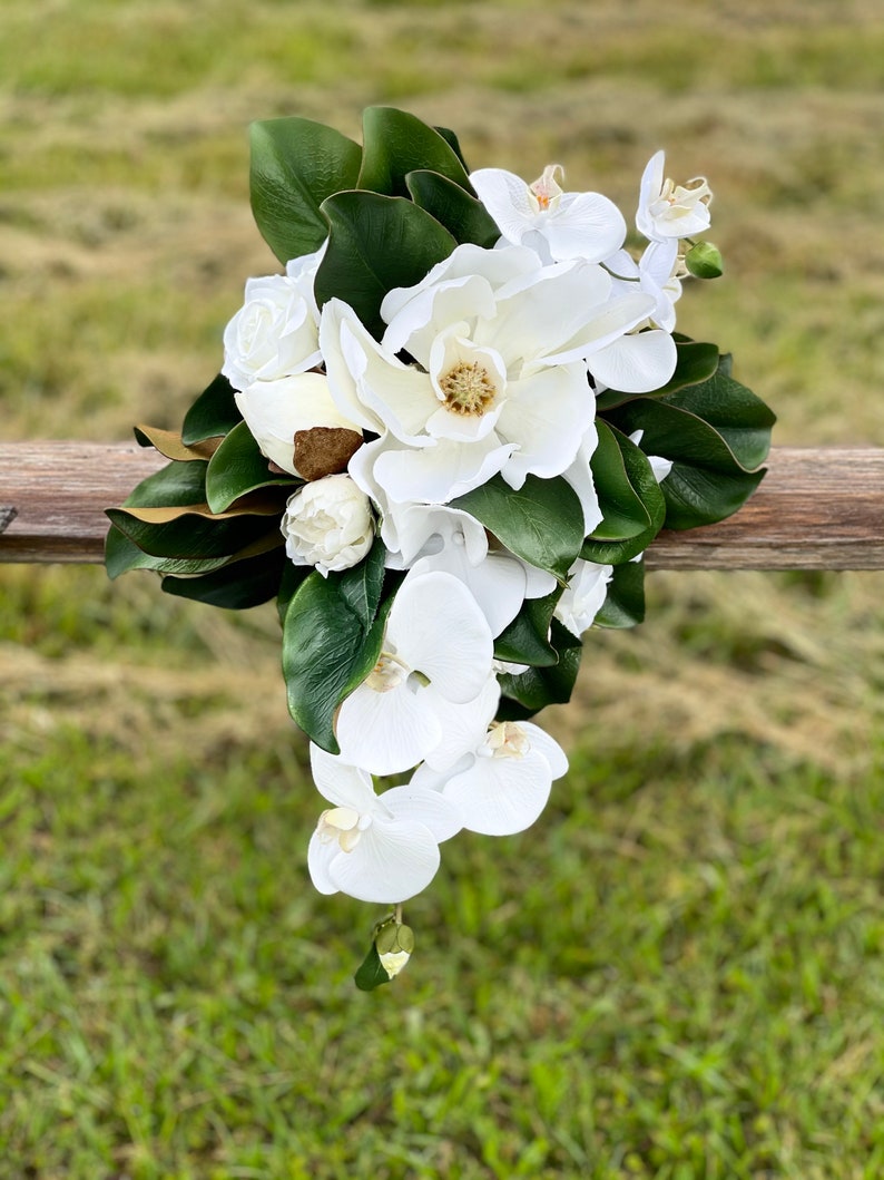 Modern bouquet cascading bouquet magnolia bouquet elegant image 9