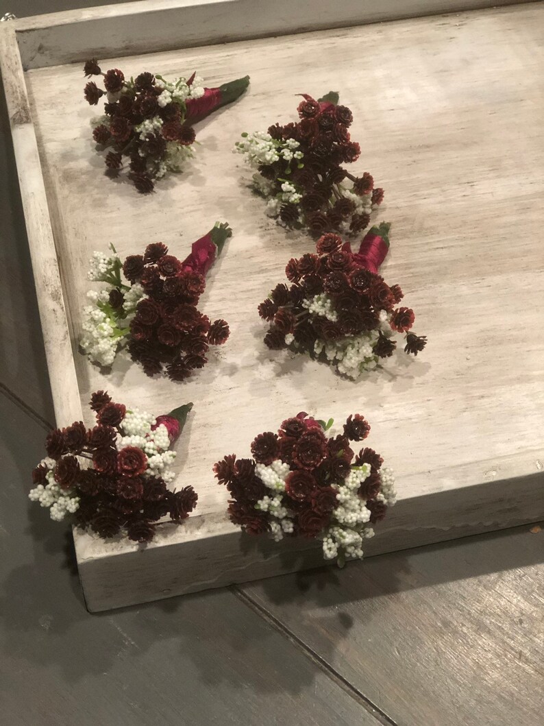 babies breath boutonni\u00e8res buttonholes wine boutonni\u00e8res fathers boutonni\u00e8res Burgundy boutonni\u00e8res grooms boutonni\u00e8re best man