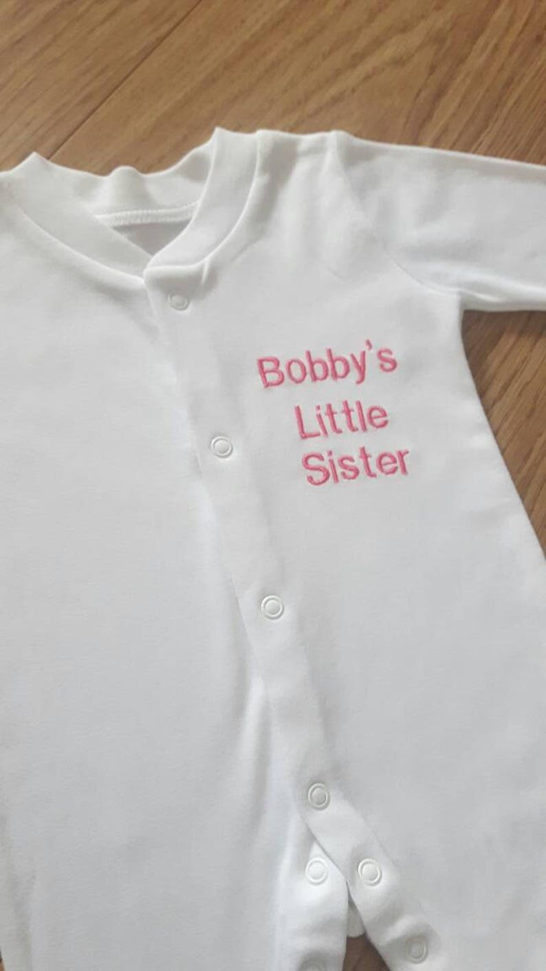 Little sister outfit, Personalised baby grow, New Baby sleepsuit, Little sister onesie, Personalised onesie, Personalized onesie, image 1