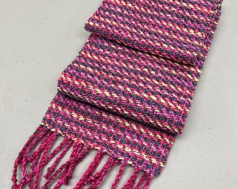 Fuchsia handoven scarf, unique hand woven gift for mom, handwoven cotton scarf, all seasons woven scarf, woven gift for her, boho style