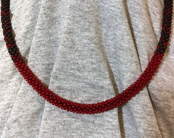 Kumihimo neclace in black and red