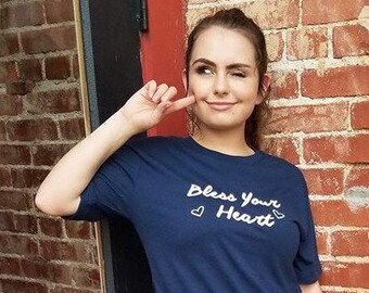 Bendice a tu corazón camiseta / southern shirt / Southern Girl Camiseta / Southern Mouth Shirt / Farmhouse T-Shirt / Southern Tee / Southern Girl