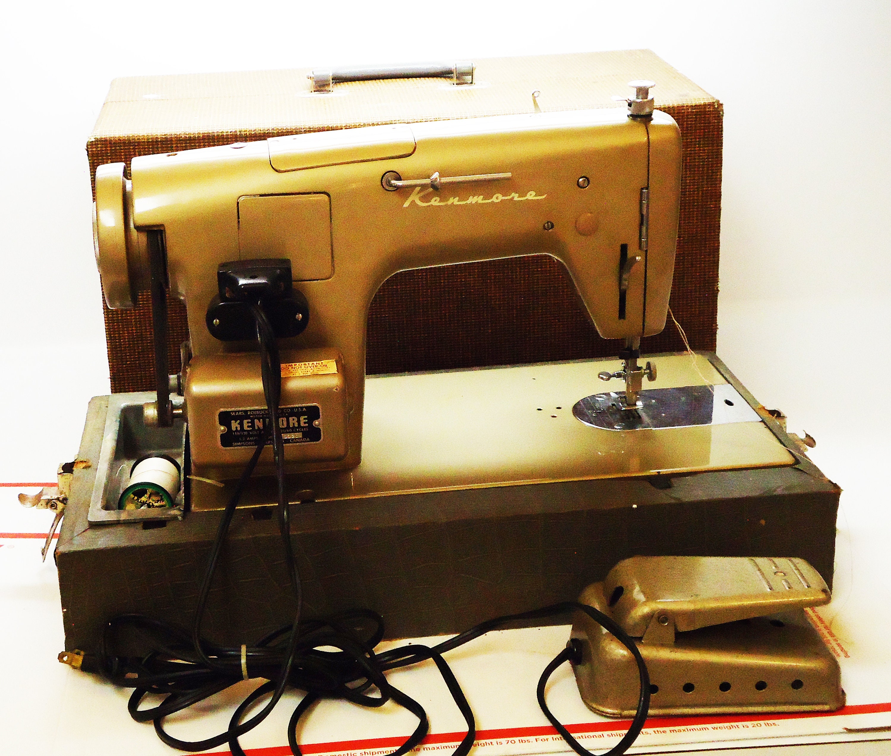 Kenmore Sears Roebuck and Company 1960s Sewing Machine Model 158500 Serial 0002010 809 Canada
