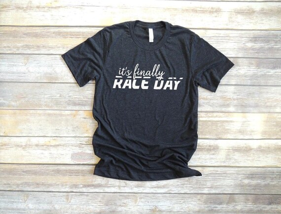 race day women's wear