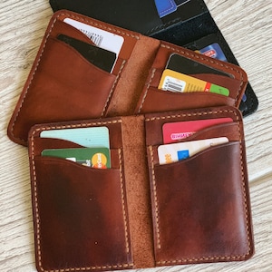 パーソナライズされたスリム財布 スリムレザー財布 メンズレザーウォレット カードホルダー レザークレジットカードホルダー レザーウォレット 二つ折りスリムウォレット