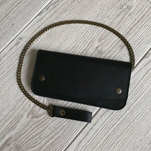 Portefeuille en cuir long de voyage personnalisé pour hommes motards, portefeuilles minimalistes, minces et enchaînés, portefeuille en chaîne Cadeau pour lui Cadeaux biker 1