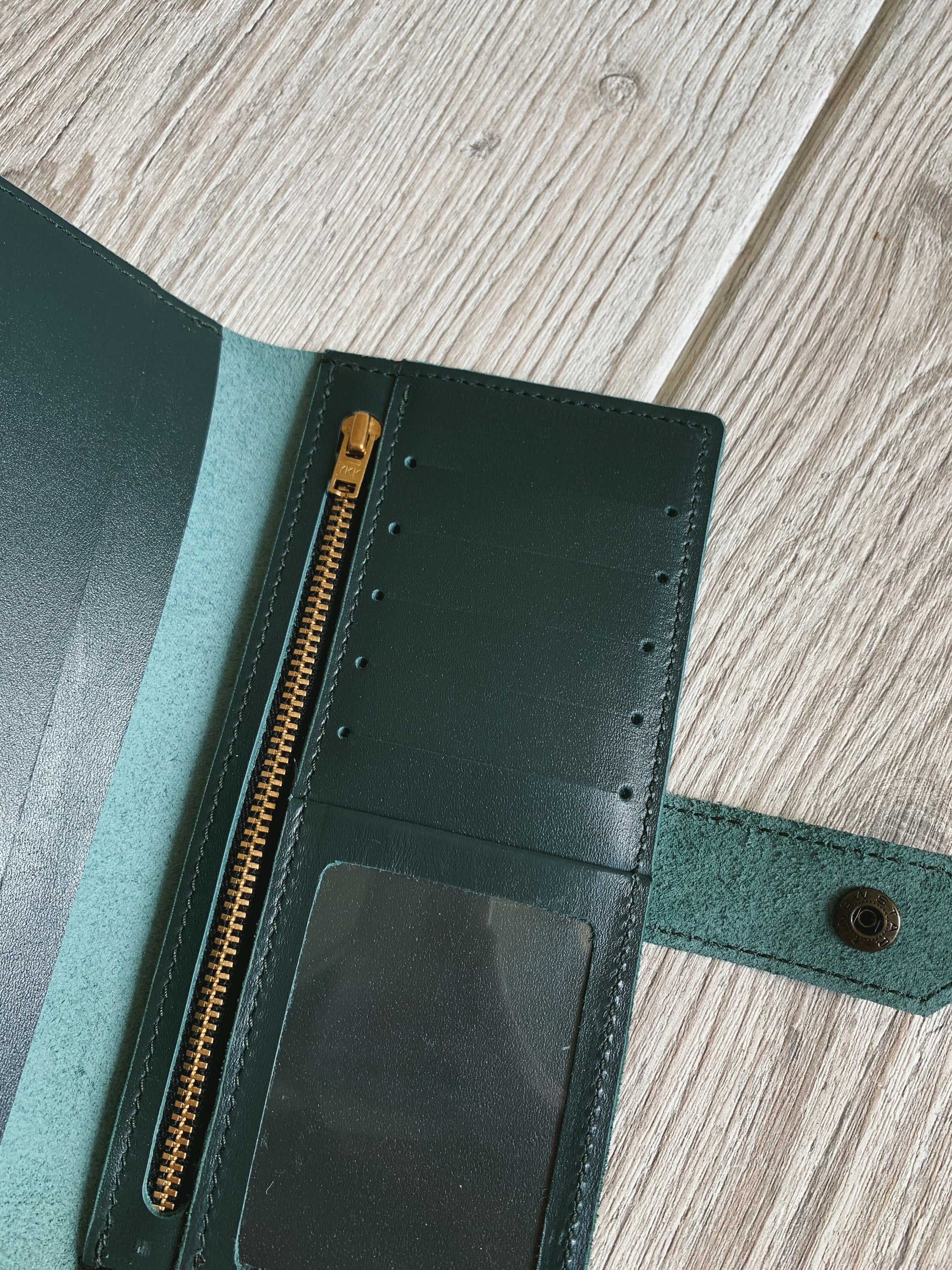 Green leather wallet Leather wallet woman Long wallet zipper | Etsy