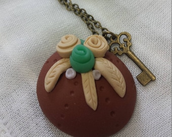 Caramel dome necklace with spring flowers