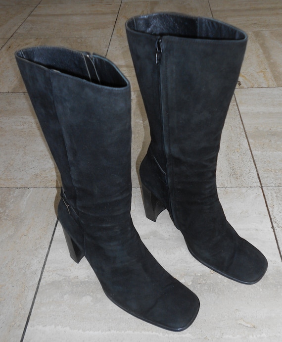 Vintage 1990s, GUCCI* black velvet leather boots,… - image 3