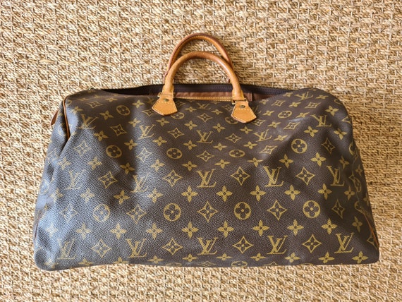 LOUIS VUITTON Speedy 40 Monogram Canvas Satchel Bag Brown