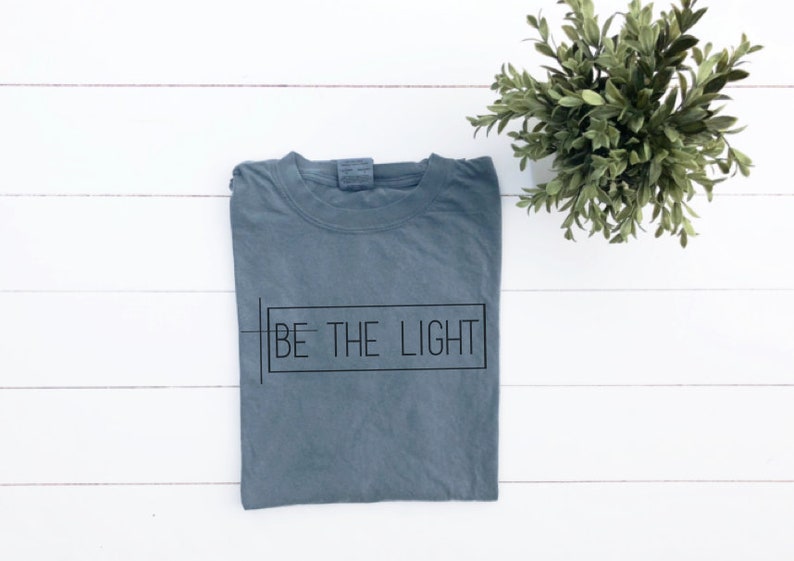 ON SALE Be The Light / Women's Christian Graphic Tee, Christian Shirts, Christian T Shirts, gift for her, Faith TShirts, Christian T Shirt image 6