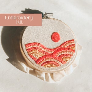 DIY Minimalist Embroidery Kit Beginner, Rolling Hills Sunset Beginner Embroidery Kit, Modern Embroidery Kit and Great DIY Craft for Adults