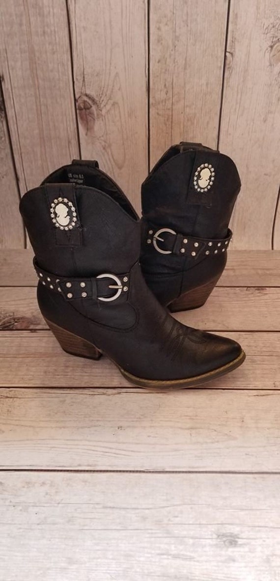 very volatile boots