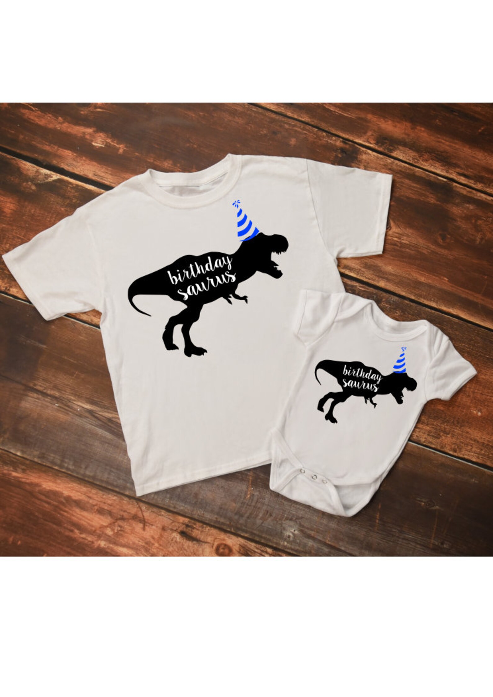Maglietta 2° Compleanno Dinosauro Per Bambino - T-Shirt Manica Corta Con Stampa "Io Sono 2", 95% Cotone - Foto 8