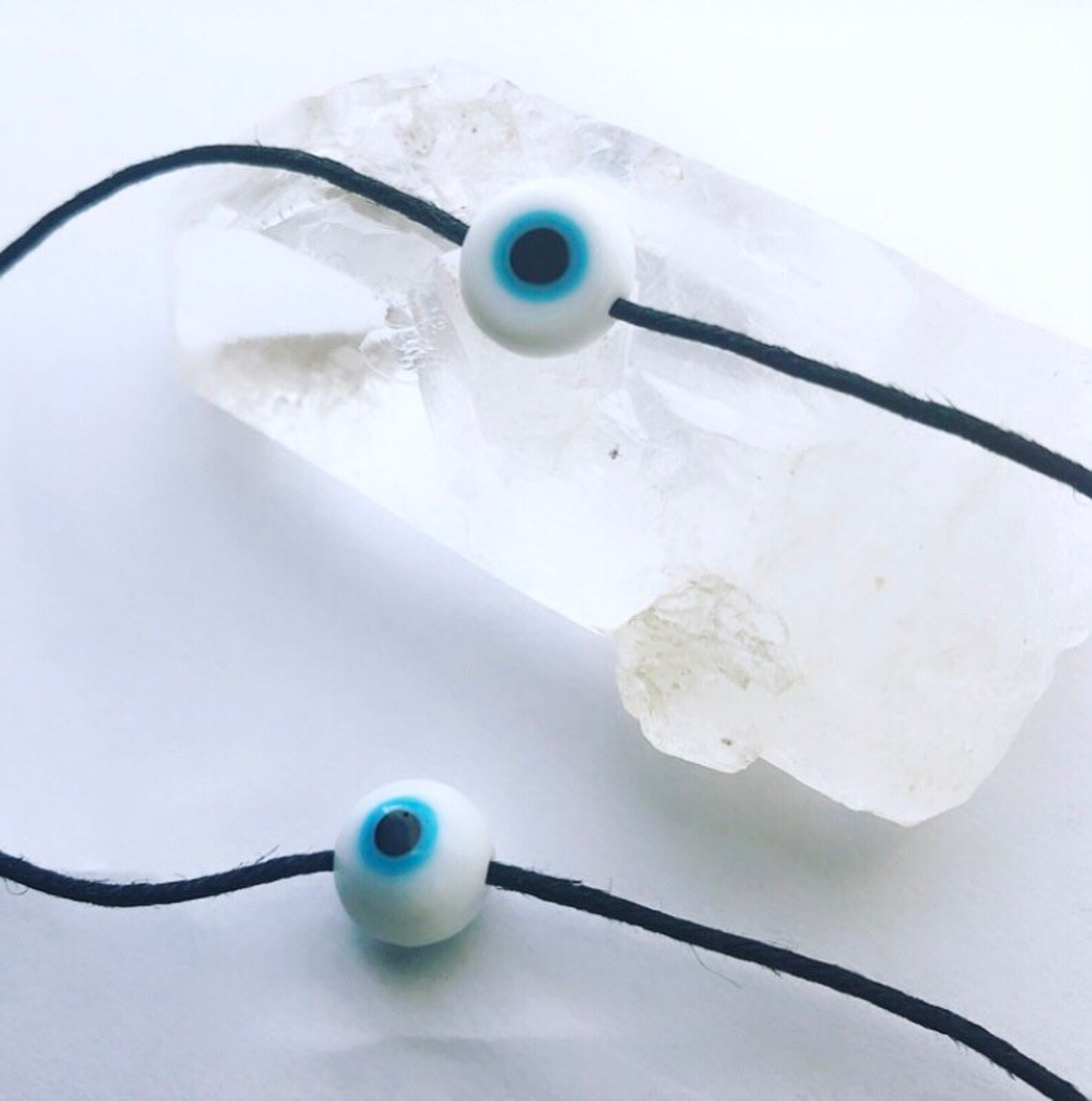 Choker with Round Red Eye.