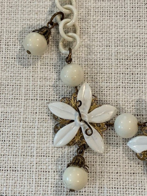 Vintage 1940's cream celluloid floral chain neckl… - image 4