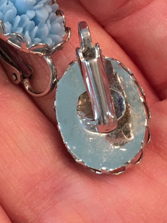 Vintage 1960's carved blue rose earrings clip ons - image 5