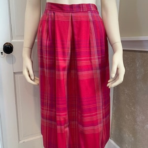 Vintage 1970&#39;s 1980&#39;s berry pink plaid skirt / Pendleton / fit & flare
