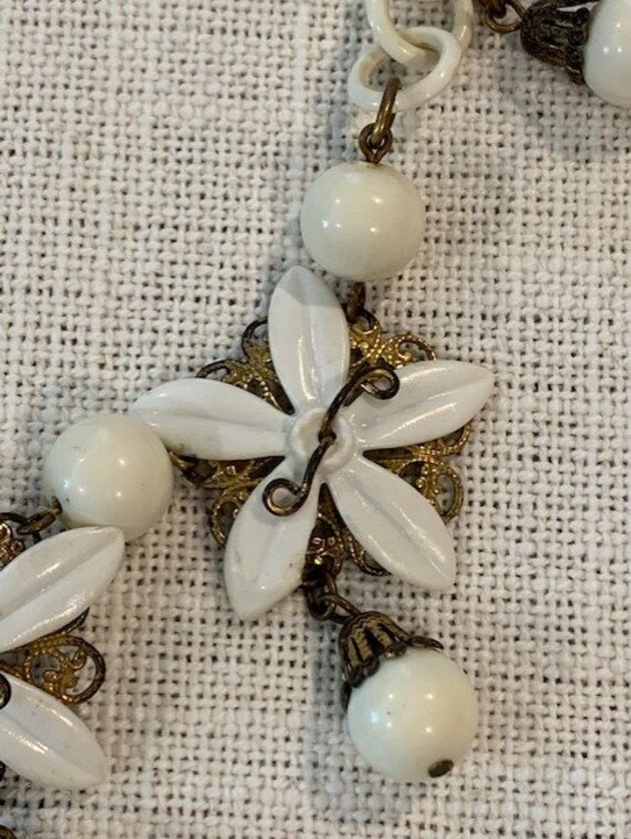 Vintage 1940's cream celluloid floral chain neckl… - image 3