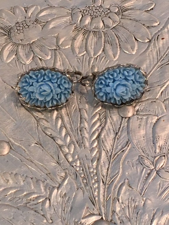 Vintage 1960's carved blue rose earrings clip ons - image 1