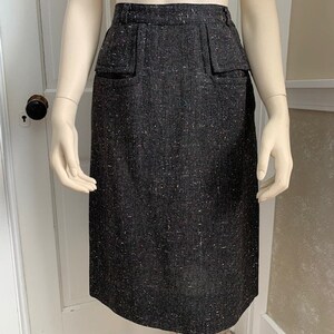 Vintage 1950&#39;s 50&#39;s dark charcoal speckled rainbow confetti fleck wool wiggle skirt
