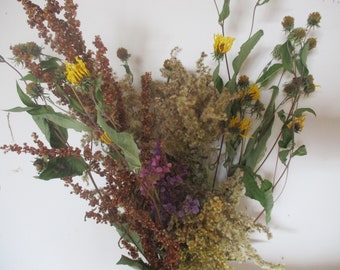 small dried flower arrangement – houseoflilac