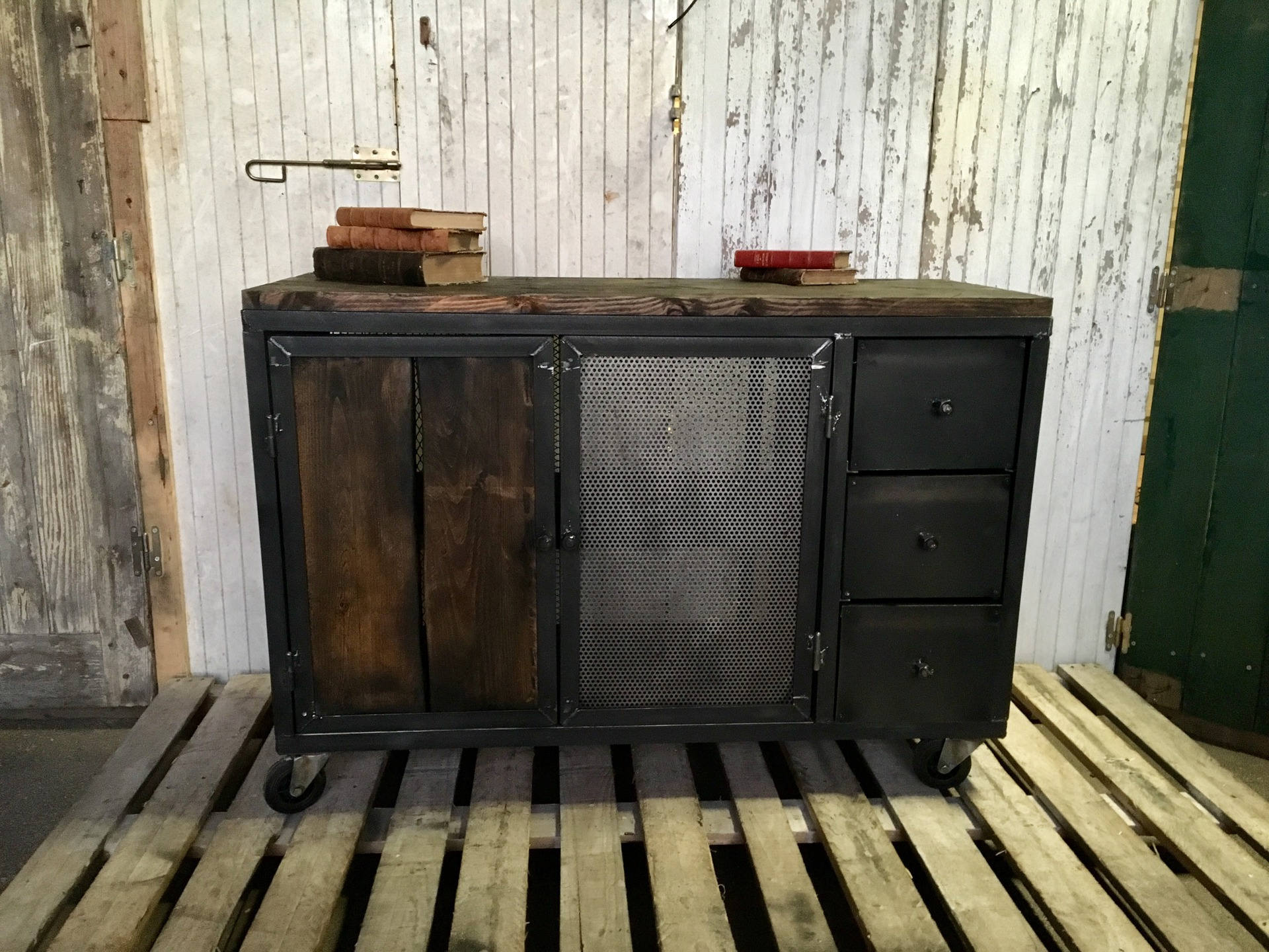 Meuble À Roulettes De