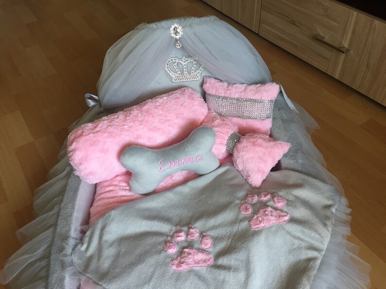 Luxurious Royal canopy bed for princesses. Bed for dogs with a Etsy