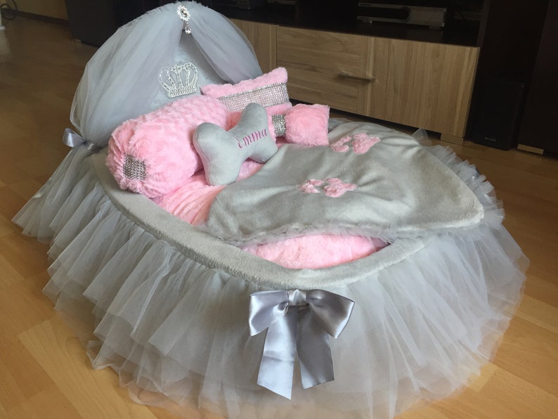 Luxurious Royal canopy bed for princesses. Bed for dogs with a Etsy