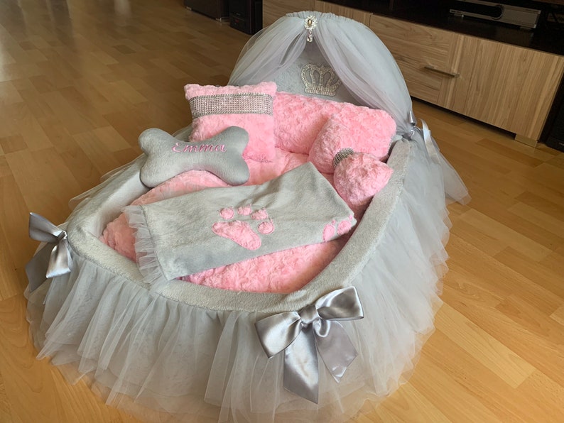 Luxurious Royal canopy bed for princesses. Bed for dogs with a Etsy