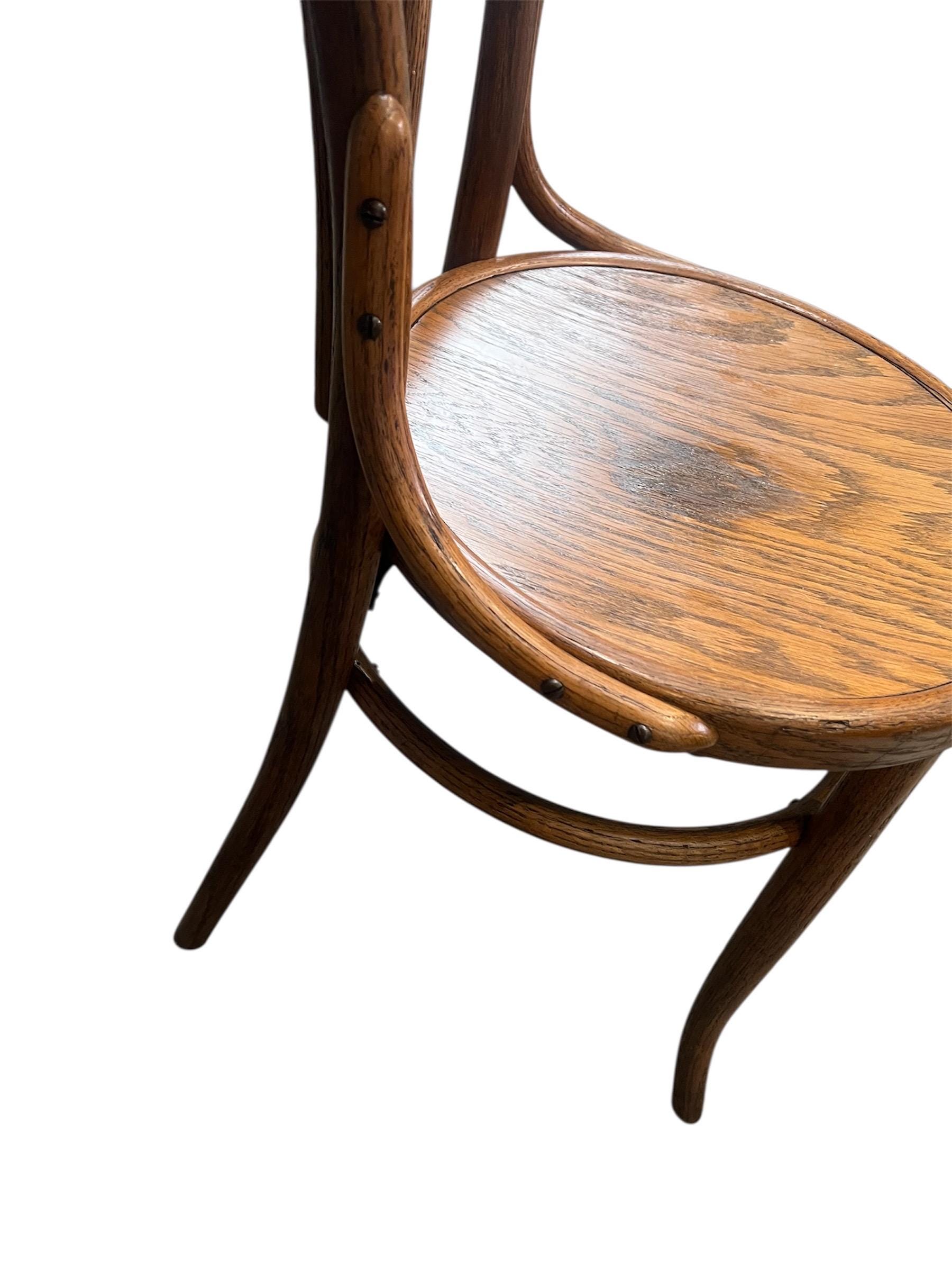 Vintage Bentwood Thonet-style Chair – Classic Café Bistro Charm