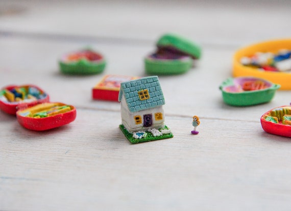 polly pocket tiny house