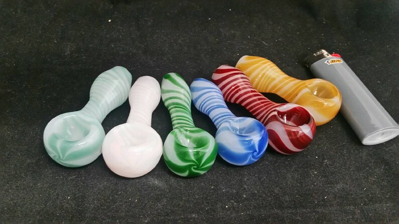 Small 3-4 Spiral Spoon Style Glass Tobacco Pipe 画像 1