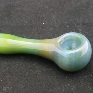 Fumed on Color Spoon Style Glass Tobacco Pipe Jade