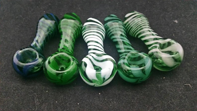 Petite 3-4 cuillère en spirale style pipe à tabac en verre image 2