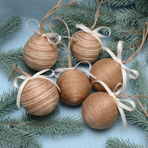 Jute Christmas ornaments SET of 6, decorated jute twine balls. Rustic, farmhouse christmas tree, wreath, garland, tiered tray decorations.
