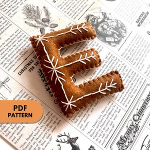 Padrão PDF para letras e números de feltro de gengibre em floco de neve