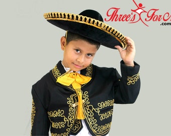 Made in Mexico Traje charro Charro Outfit Handmade Hecho en Mexico Mariachi suit Beautiful 6 pieces blacksilver boy Charro suit