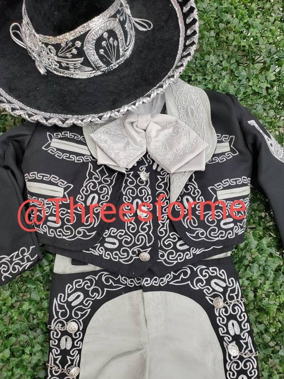 Kleding Jongenskleding Kledingsets 8 piece Boy black Charro Outfit Mariachi black Suit Charro Suit Mexican charro suit with charro boots with belt 