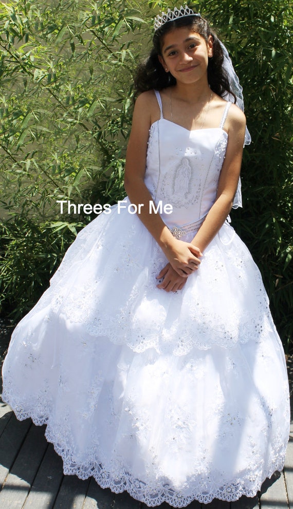Vestido de primera comunión: vestido largo de la virgen maría - Etsy México Vestido de primera comunión: vestido largo de la virgen maría - Etsy México