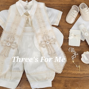 Traje de bautizo para niño color marfil y blanco, traje blanco para bautizo de niño, ropón de niño, ropón de bautizo de niño, mono de manga corta para bautizo de niño.