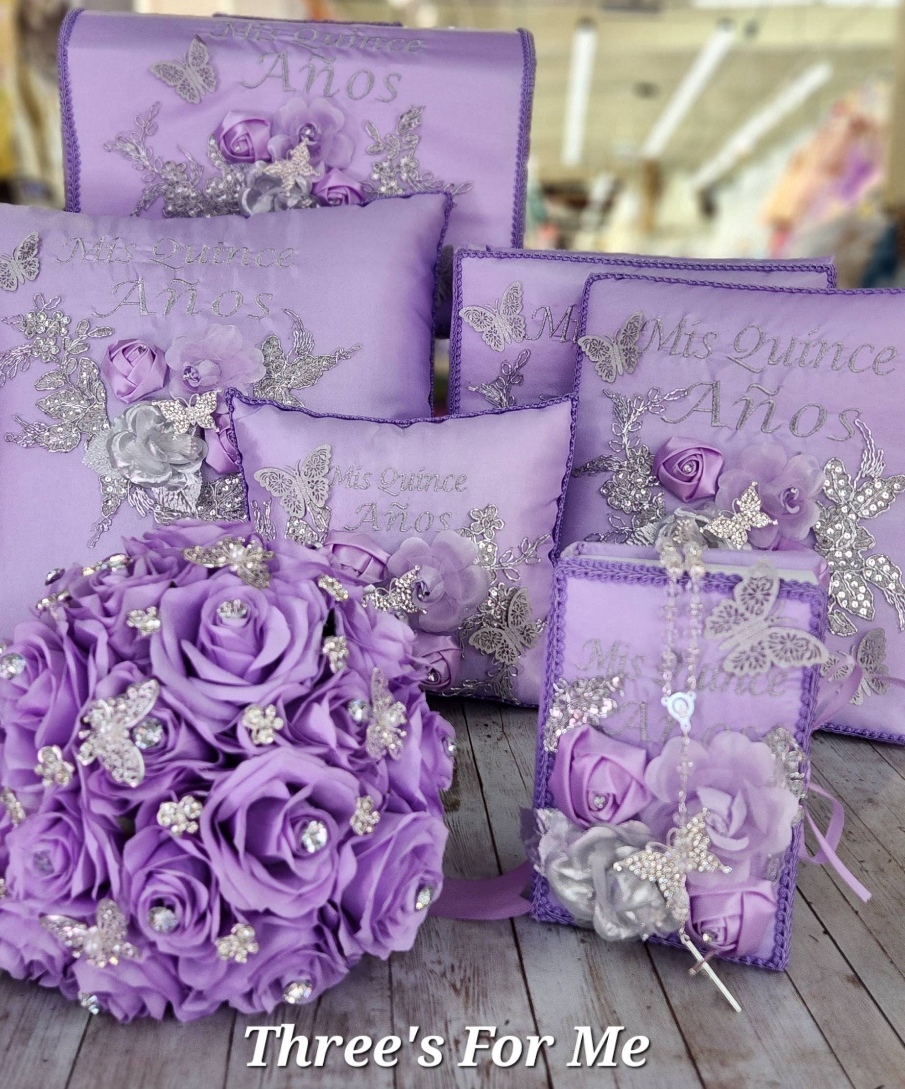 Mariposa lila lavanda, Quinceañera violeta claro, dulce 16, Biblia,  Almohada, hucha, álbum foto, almuada membrillo Azul cielo Mariposa