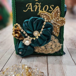 Green Quinceanera, sweet 16, Bible, Pillow, cojin, pillow, money box, photo album, album de foto, almuada de quince verde Esmeralda image 7