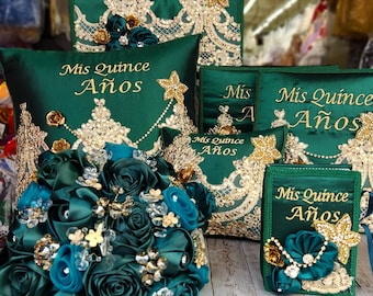 Green Quinceanera, sweet 16, Bible, Pillow, cojin, pillow, money box, photo album, album de foto, almuada de quince verde Esmeralda