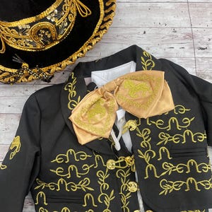 Junge schwarze Charro Outfit - Traje de charro para niño-