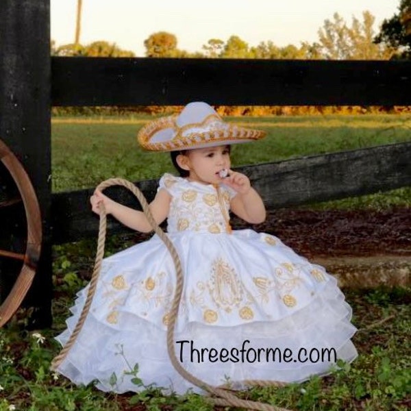 Vestido de charra blanco con Dorado Blanco con plateado vestido de niña de charra